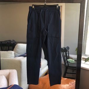 Lululemon M Men’s Bowline Pant in Navy
